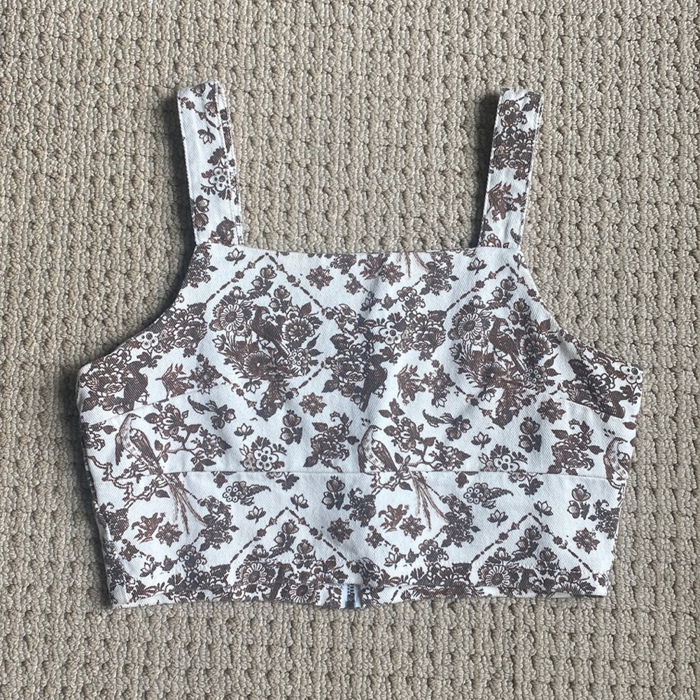 Missguided - Romantic Brown Co-Ord Porcelain Print Denim Crop Top - Picture 3 of 8